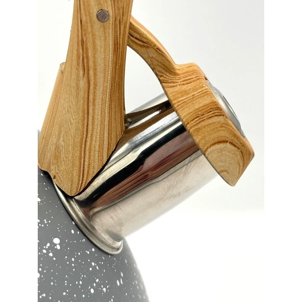 Well Equipped Kitchen Stainless Steel Tea Kettle Ergonomic Wood Rubber‎ Handle